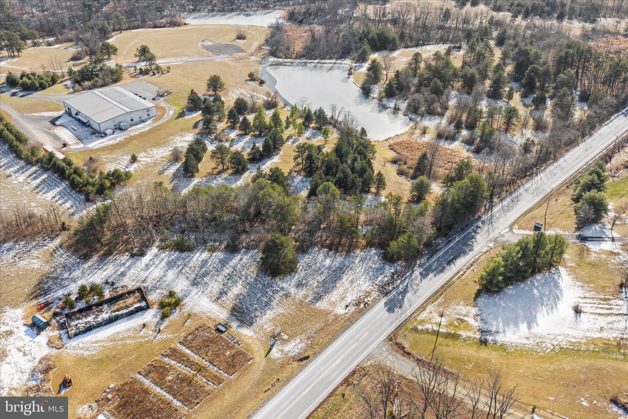 522 BUSINESS PARK - Commercial Sale