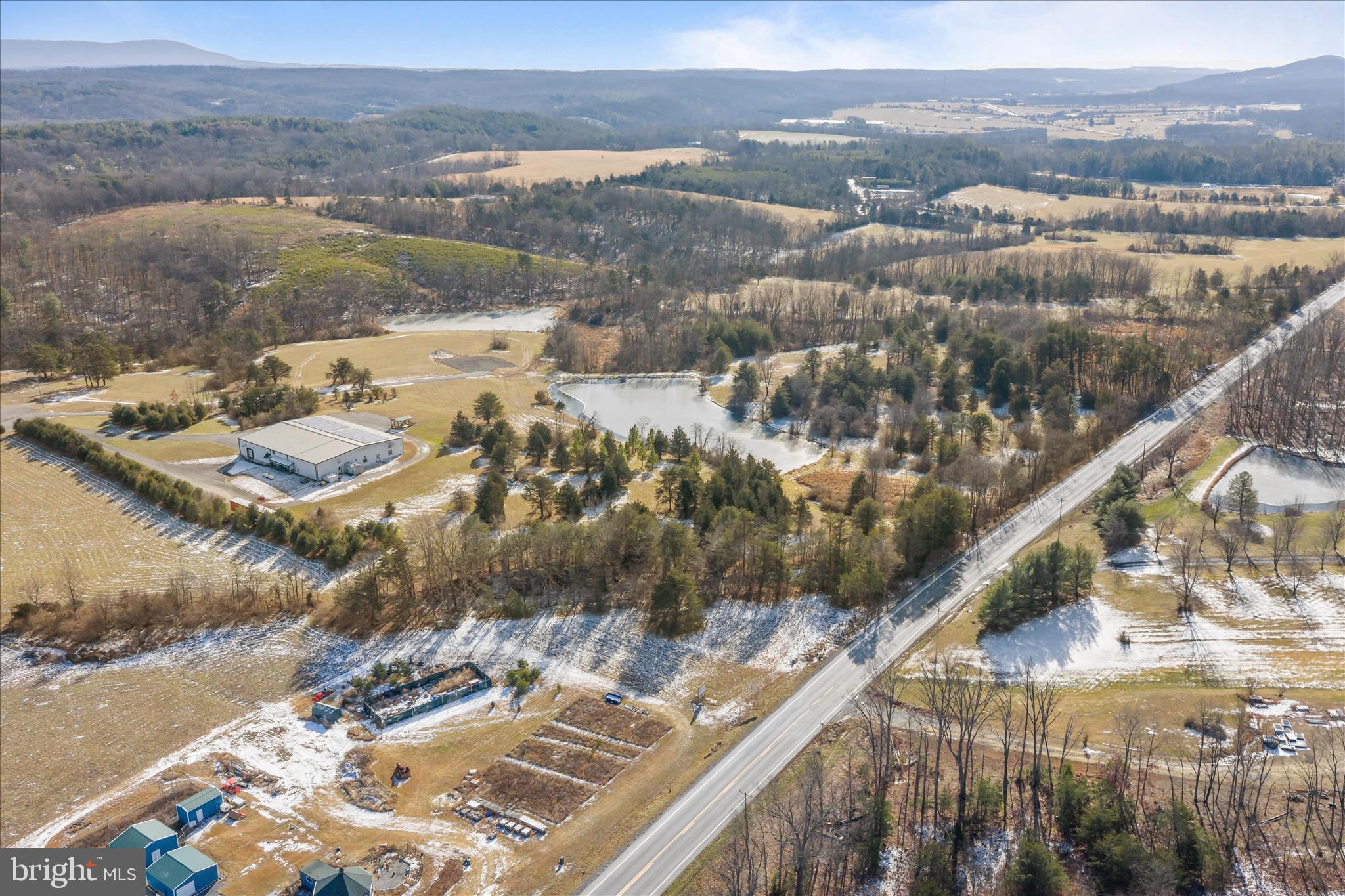 522 BUSINESS PARK - Commercial Sale