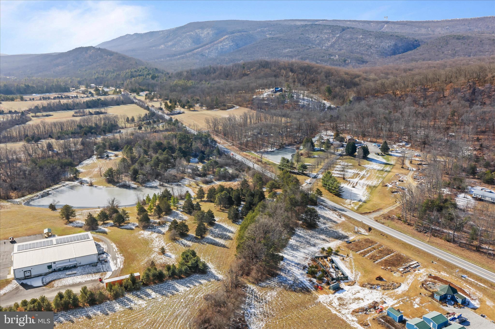 522 BUSINESS PARK - Commercial Sale