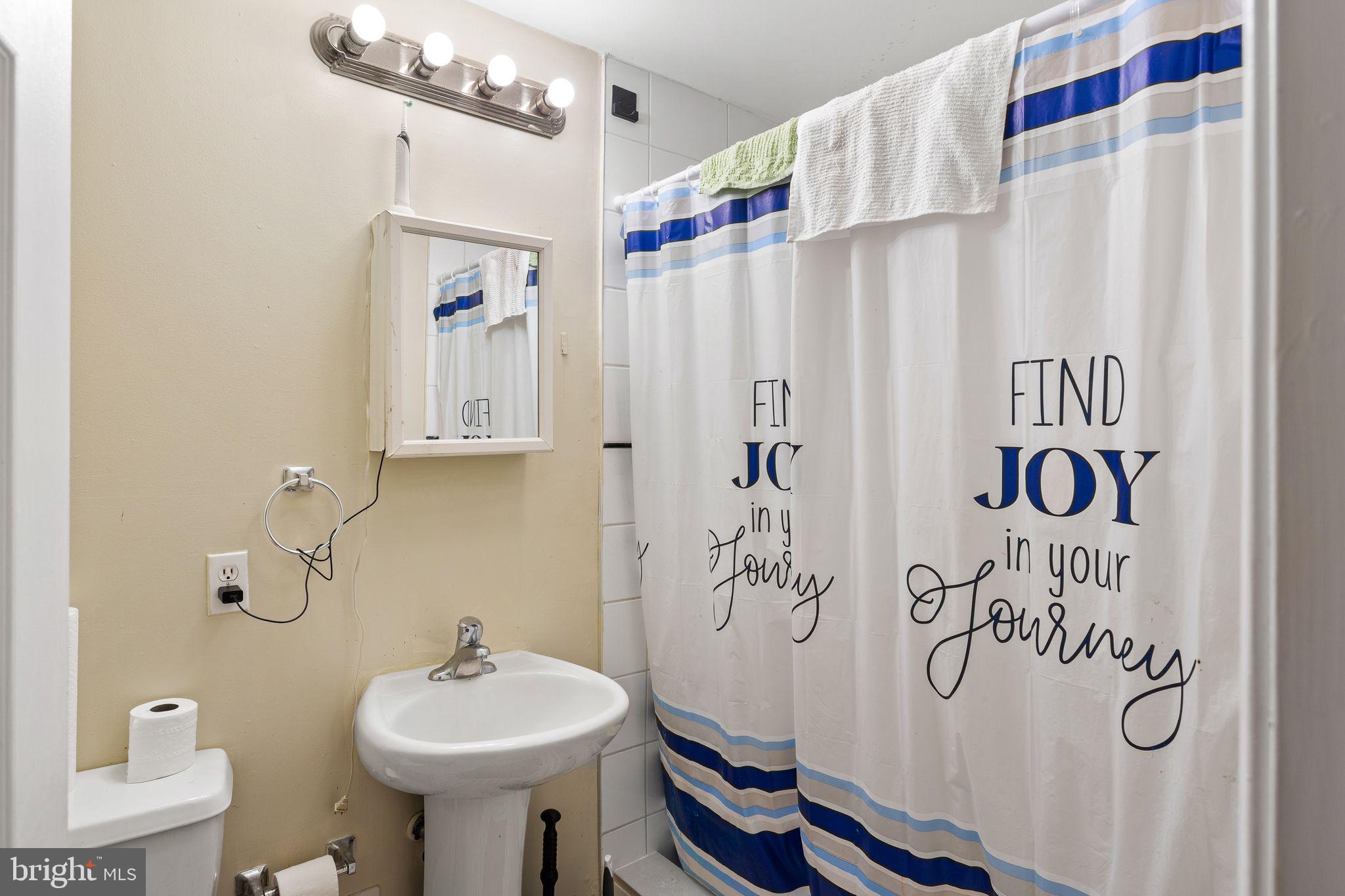 TEMPLE UNIVERSITY - Residential Income