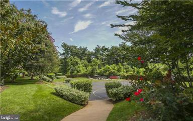 GATES OF MCLEAN - Residential Lease