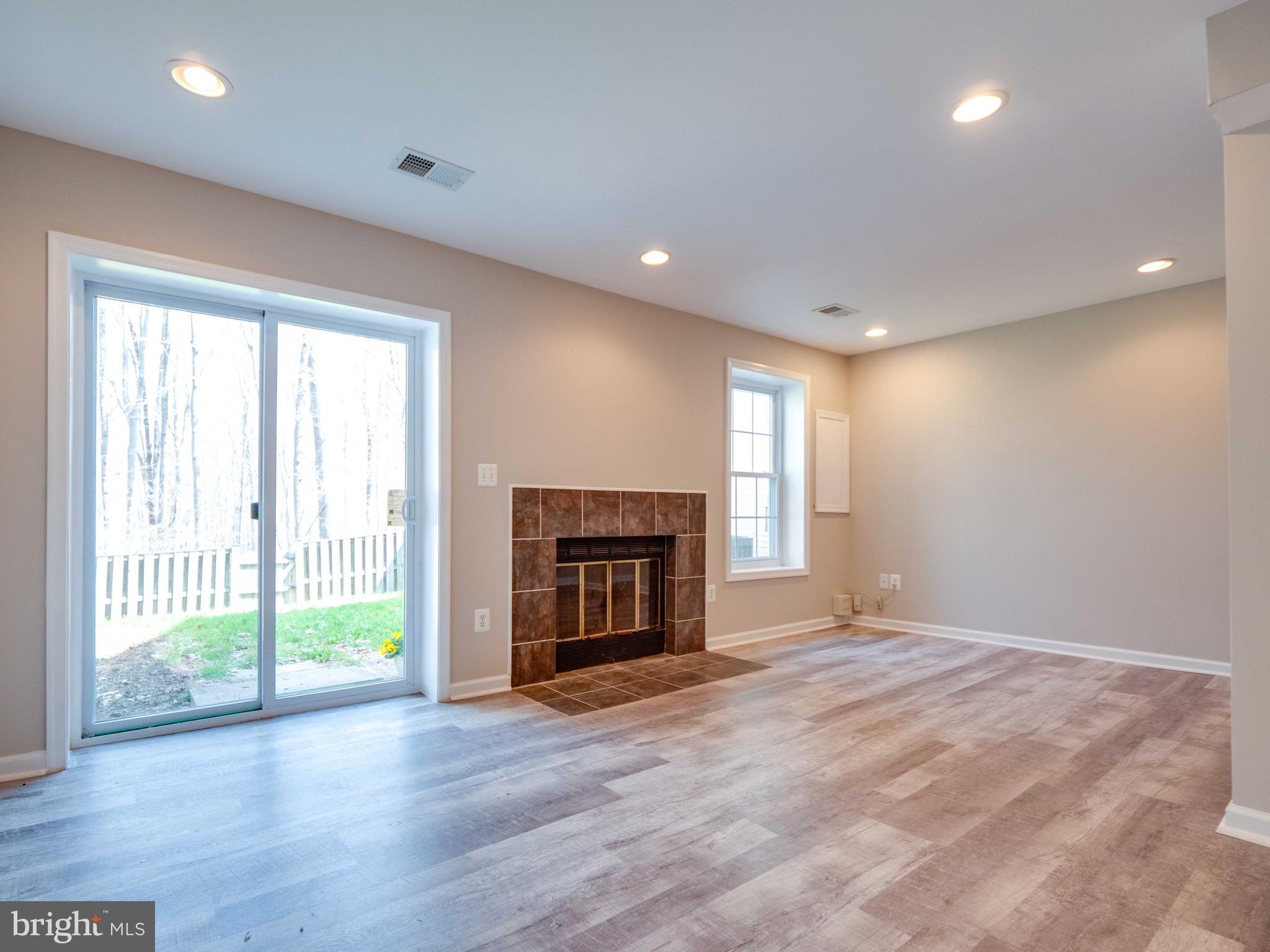 SHANNON STATION - Residential