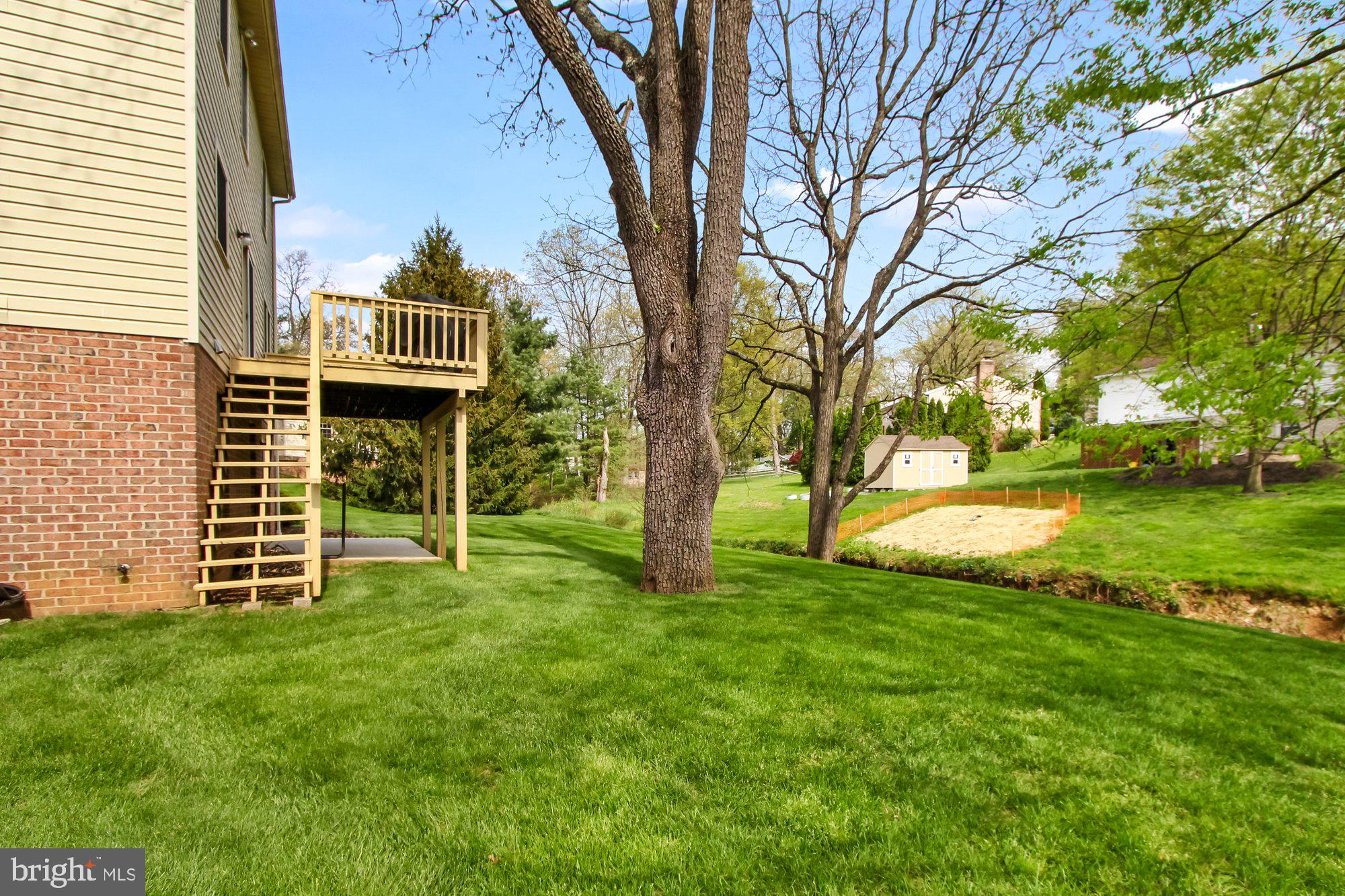 COLONIAL HEIGHTS - Residential