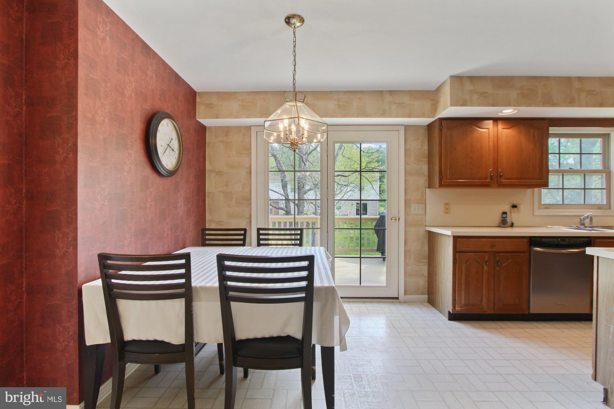 COLONIAL HEIGHTS - Residential