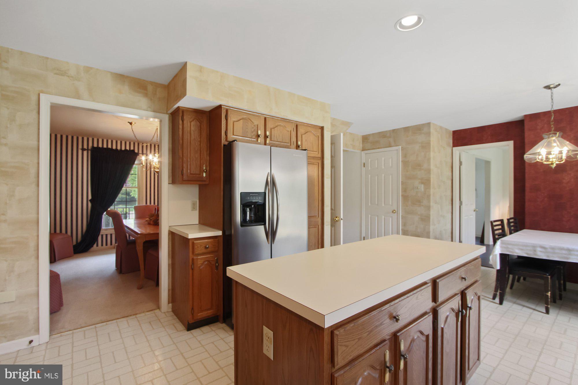 COLONIAL HEIGHTS - Residential