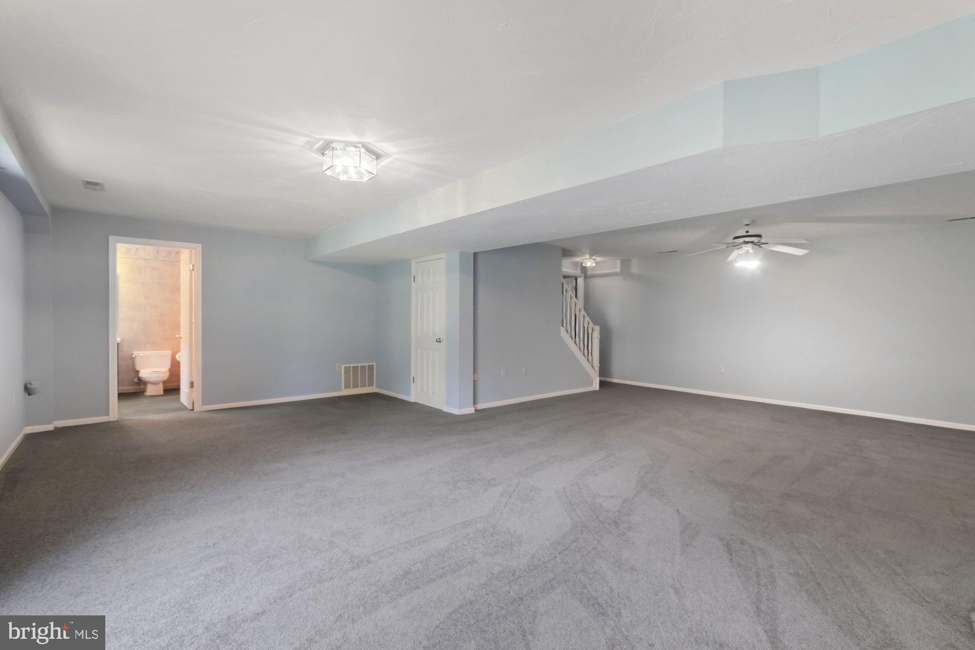 COLONIAL HEIGHTS - Residential