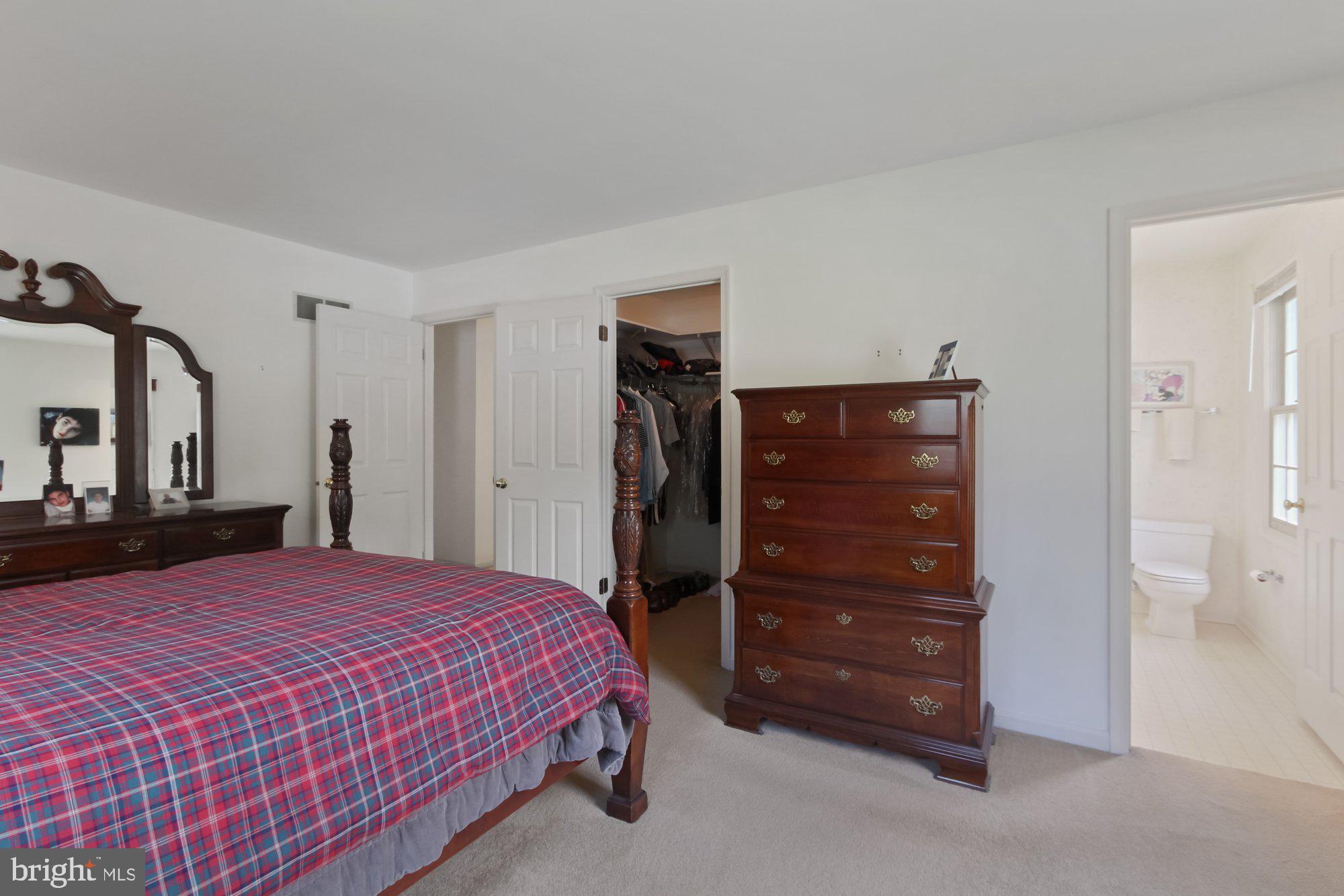 COLONIAL HEIGHTS - Residential