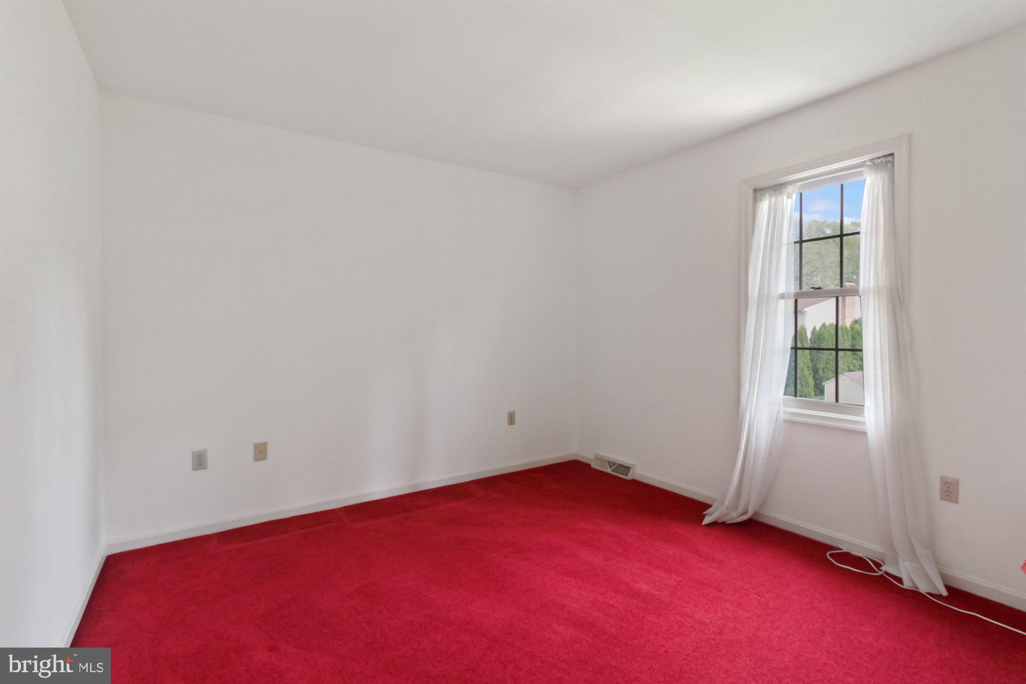 COLONIAL HEIGHTS - Residential