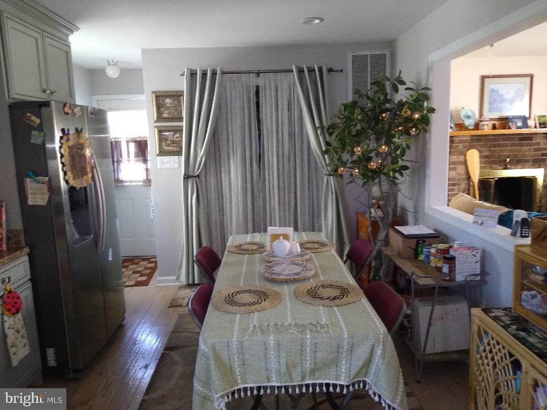 THE PLAINS - Residential