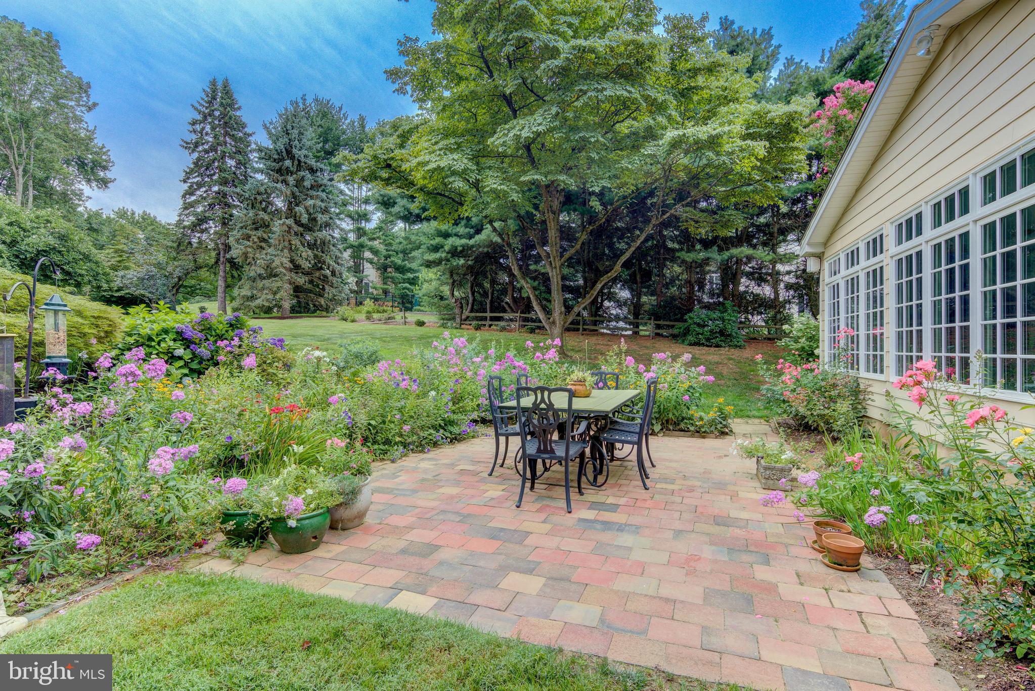 BUTTONWOOD FARMS - Residential