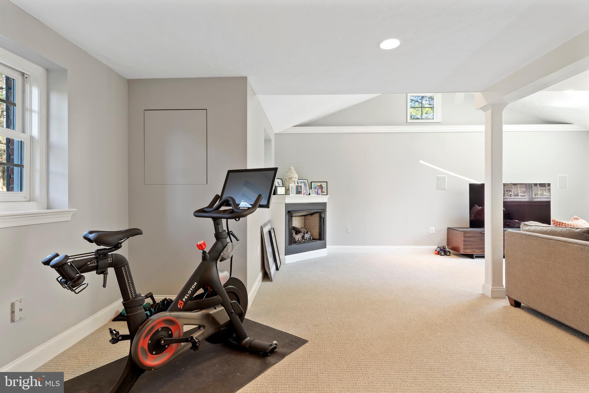 BUTTONWOOD FARMS - Residential