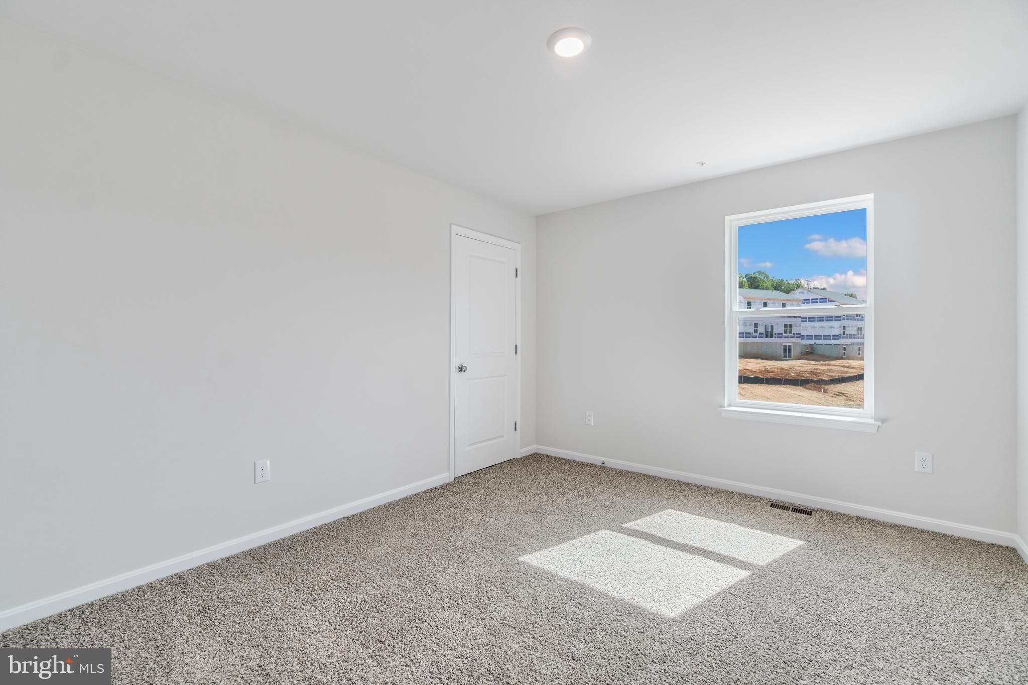 RED HILL - Residential