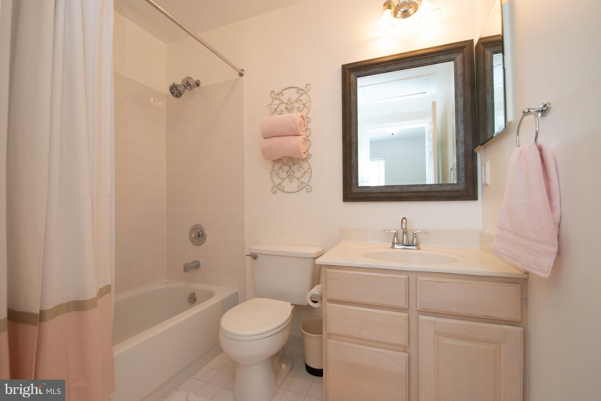 BROADVIEW - Residential