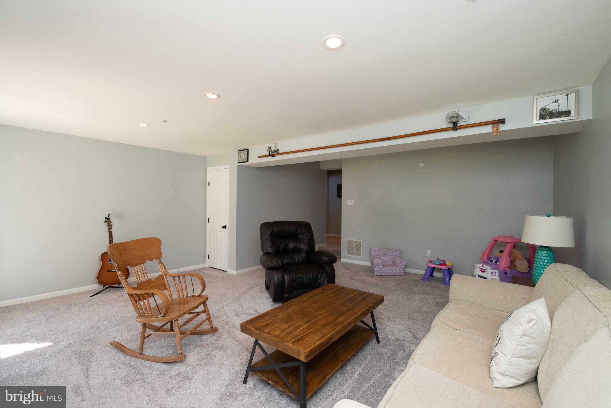 BROADVIEW - Residential