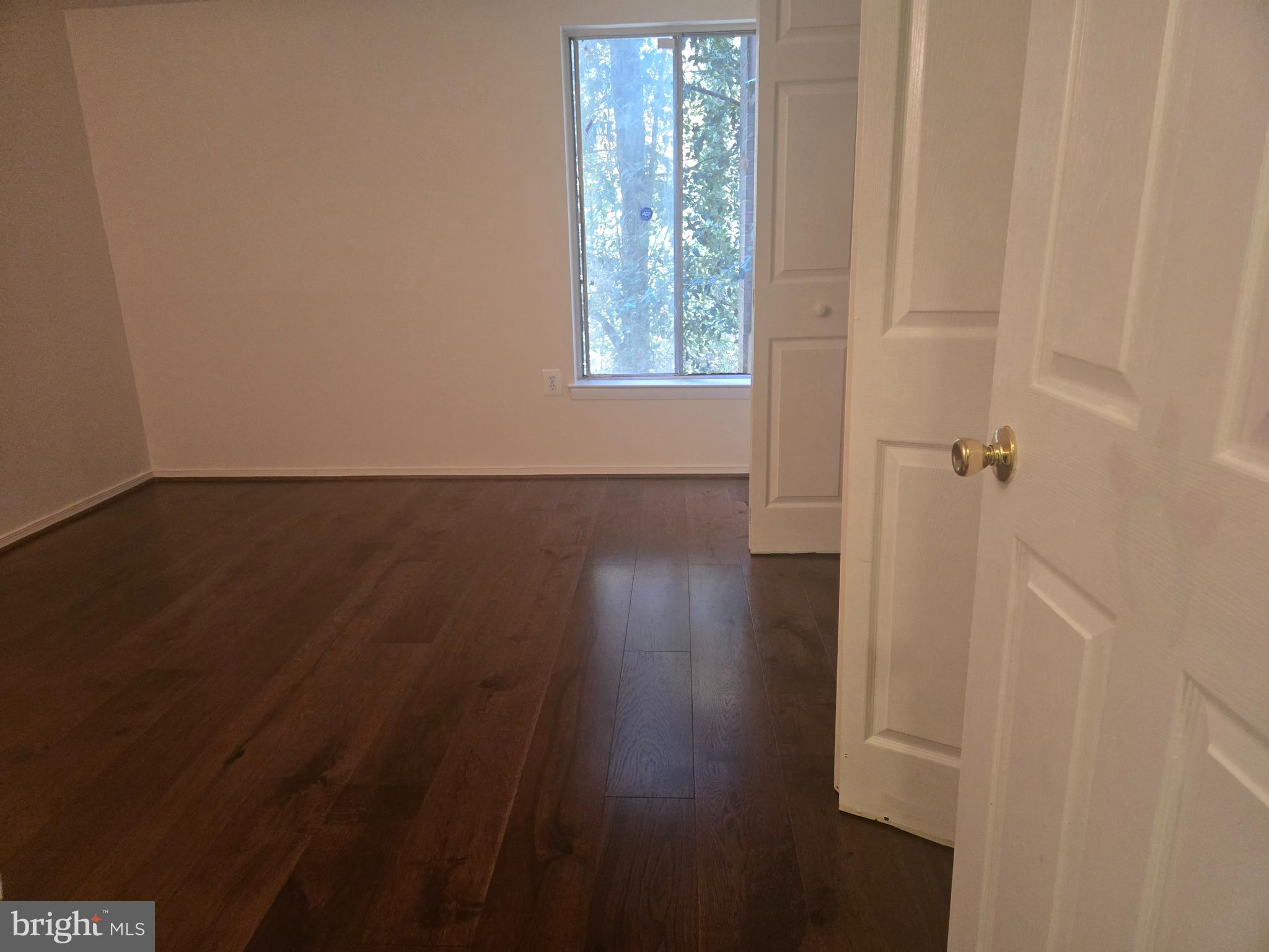 GREENBRIAR CONDO PHASE I - Residential Lease