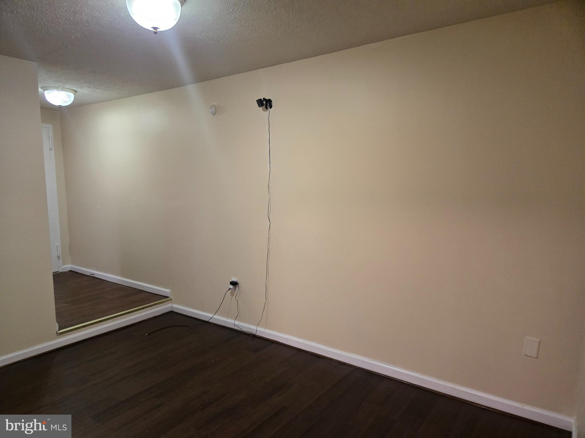 GREENBRIAR CONDO PHASE I - Residential Lease