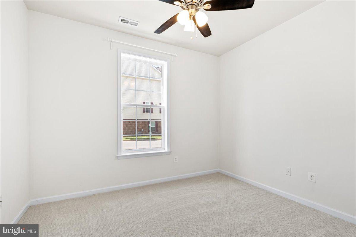 MARKET SQUARE - Residential Lease