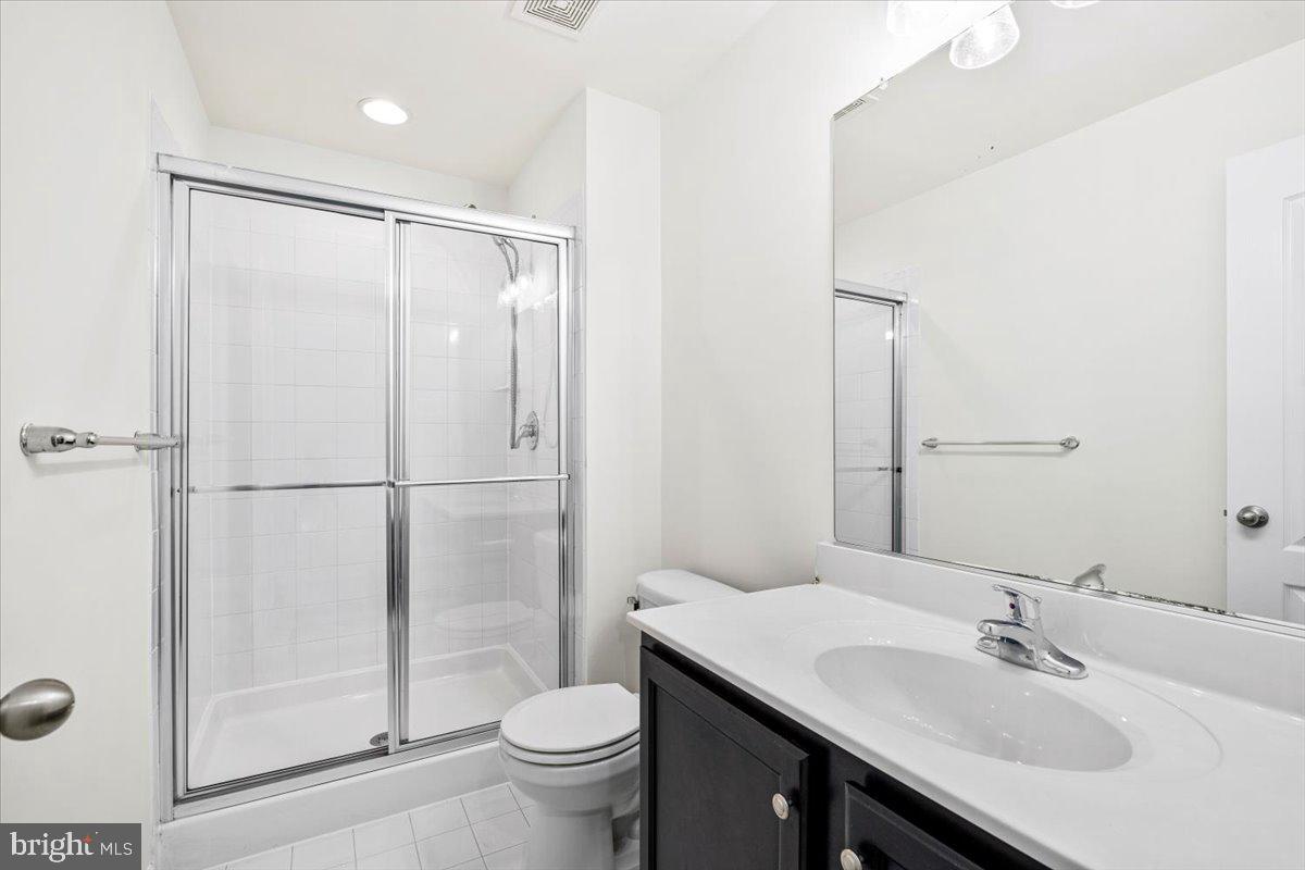 MARKET SQUARE - Residential Lease