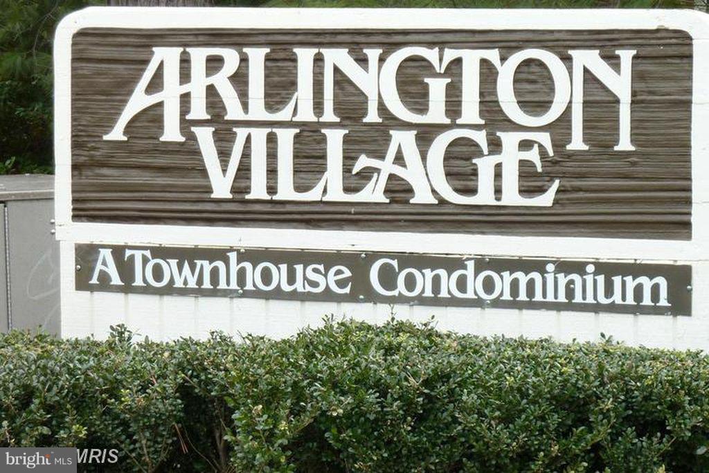 ARLINGTON VILLAGE - Residential Lease