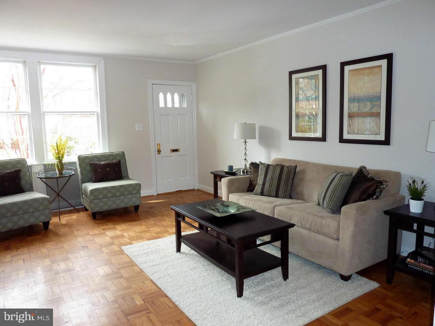 ARLINGTON VILLAGE - Residential Lease