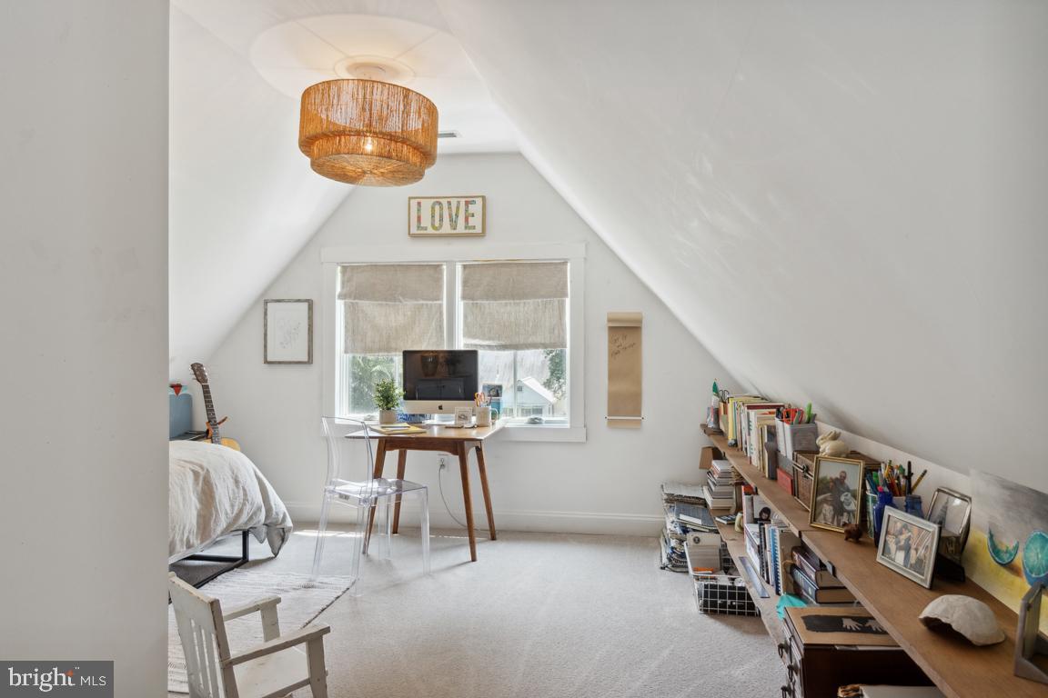 ADMIRAL HEIGHTS - Residential