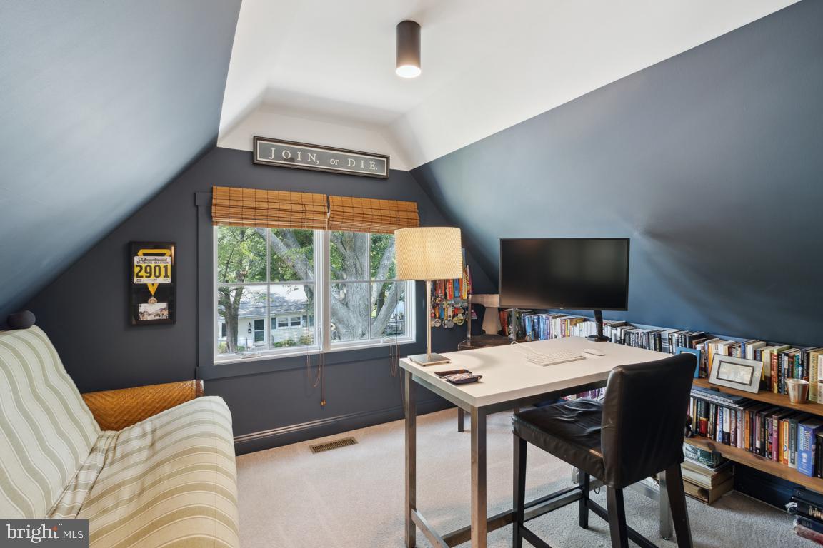 ADMIRAL HEIGHTS - Residential