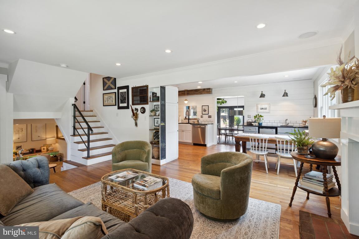 ADMIRAL HEIGHTS - Residential