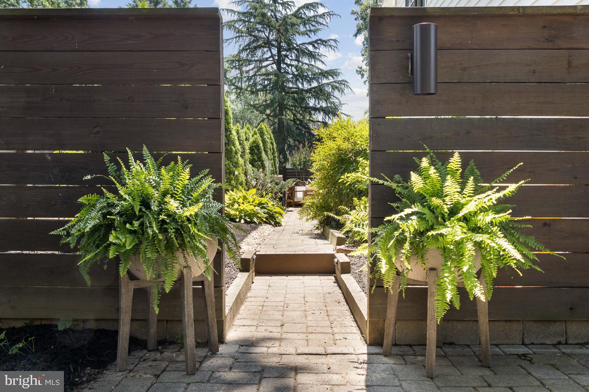 ADMIRAL HEIGHTS - Residential