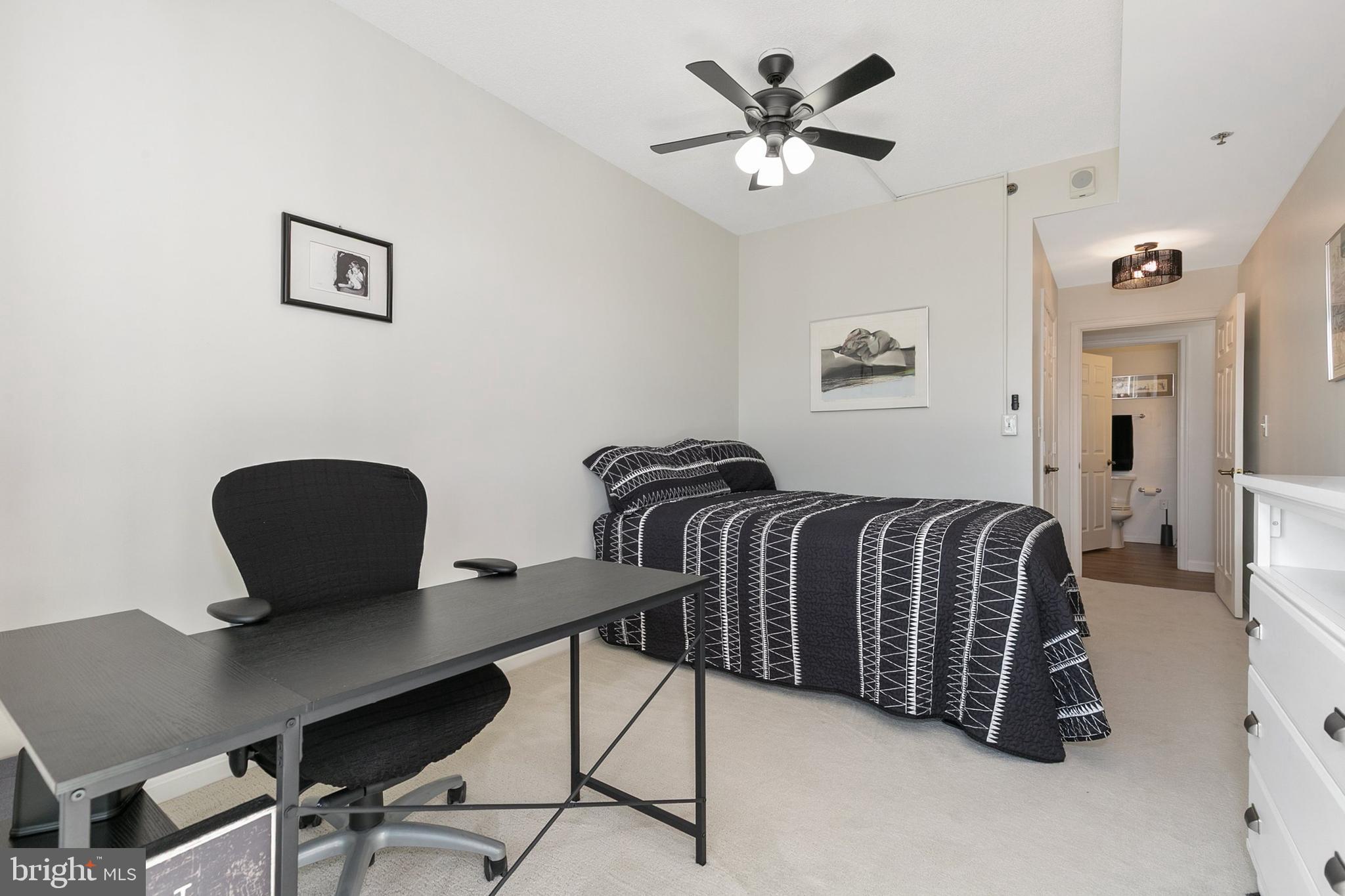 LEISURE WORLD - Residential