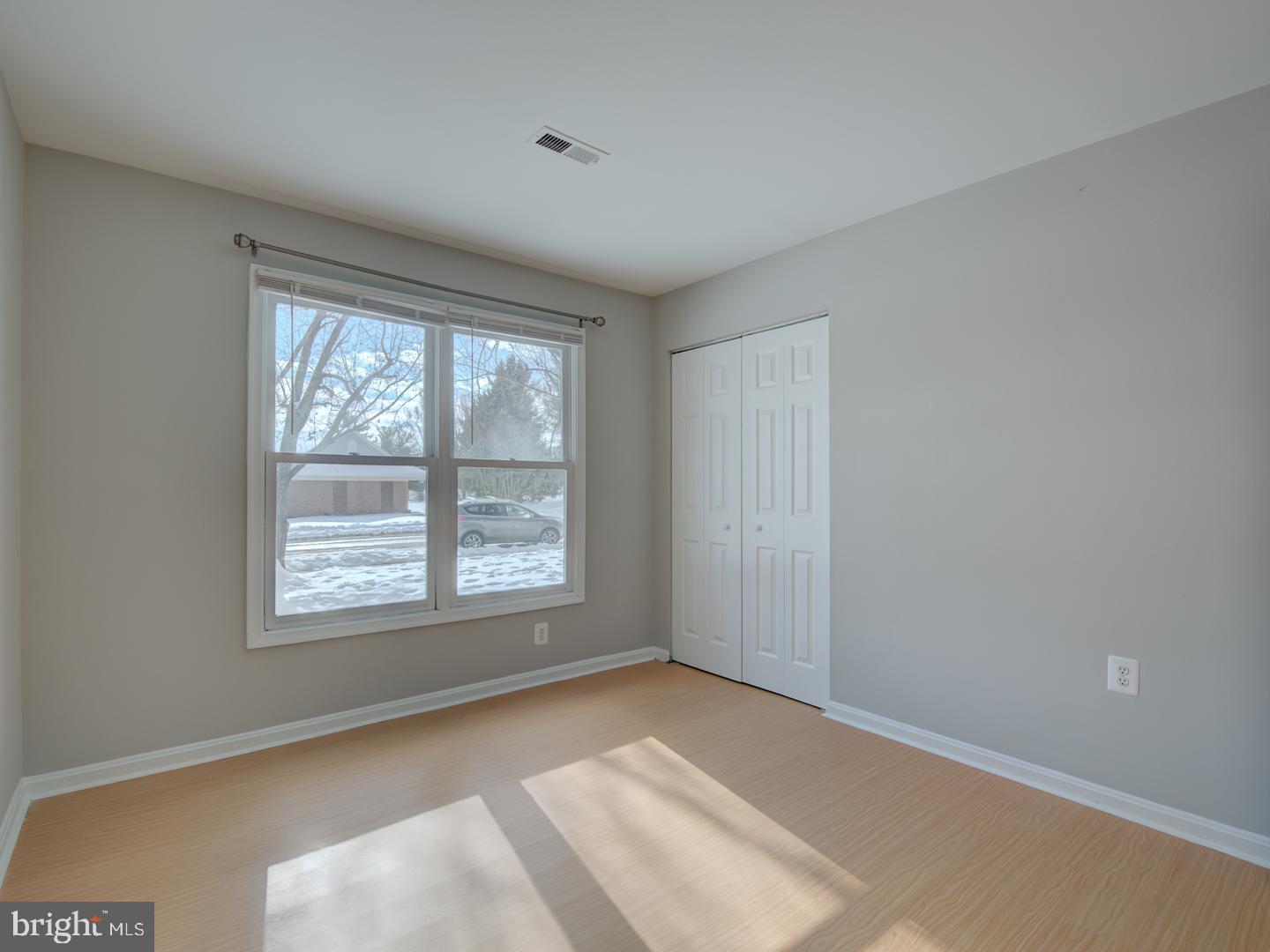 STONINGTON CONDOMINIUMS - Residential