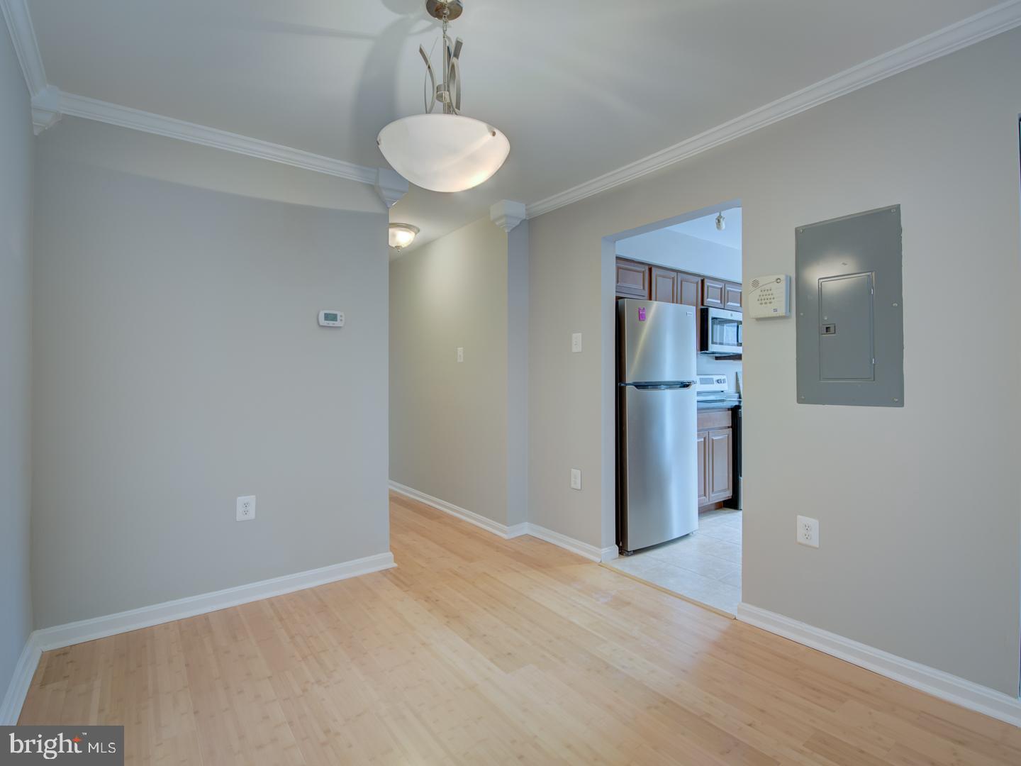 STONINGTON CONDOMINIUMS - Residential