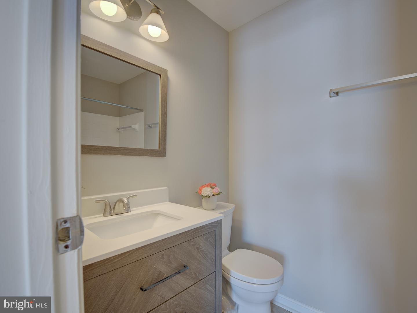 STONINGTON CONDOMINIUMS - Residential