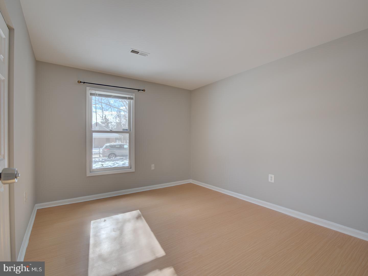 STONINGTON CONDOMINIUMS - Residential