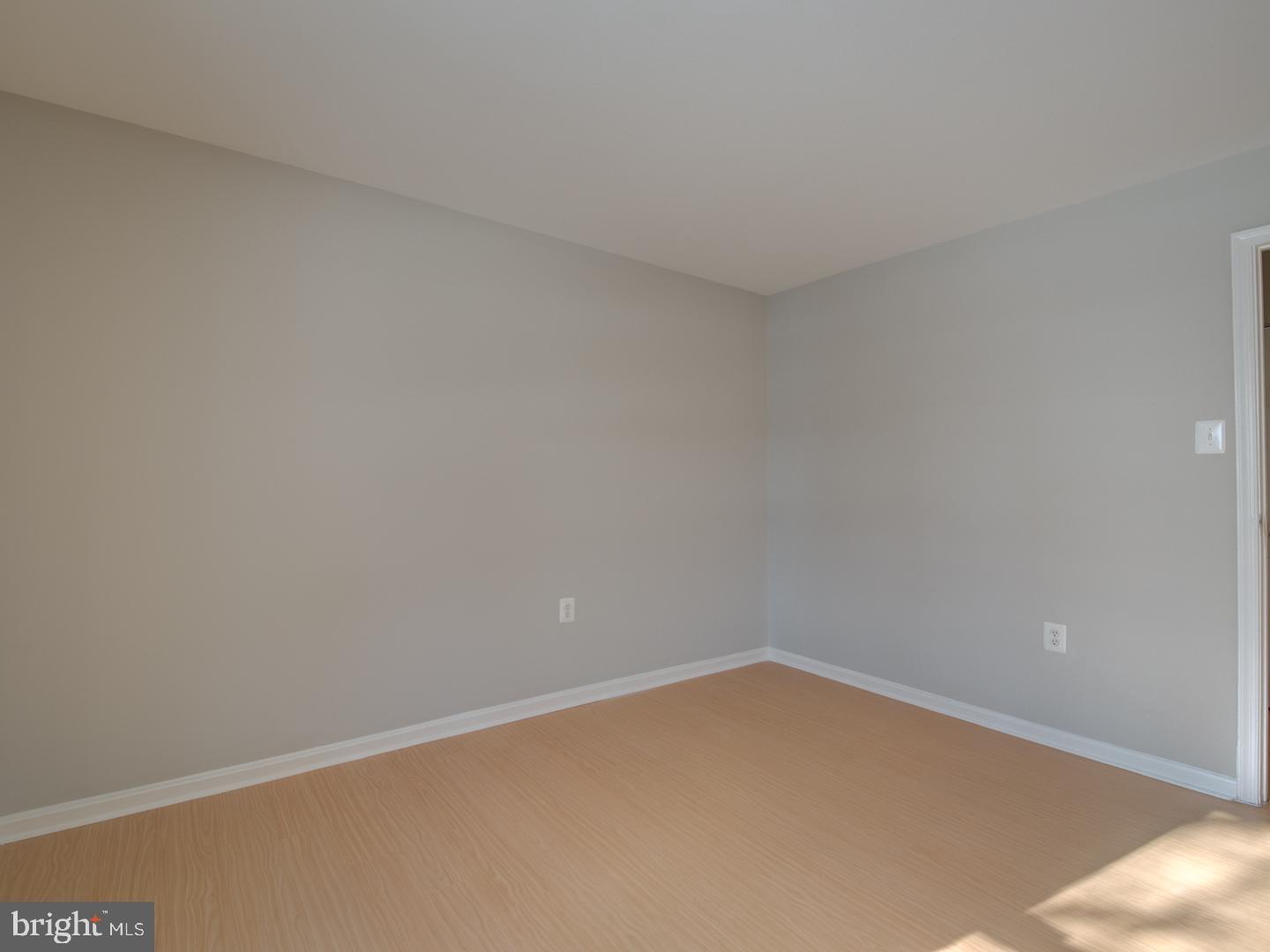 STONINGTON CONDOMINIUMS - Residential