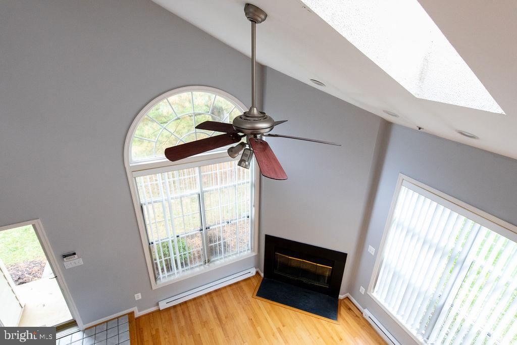 VILL AT MANCHESTER FARMS - Residential