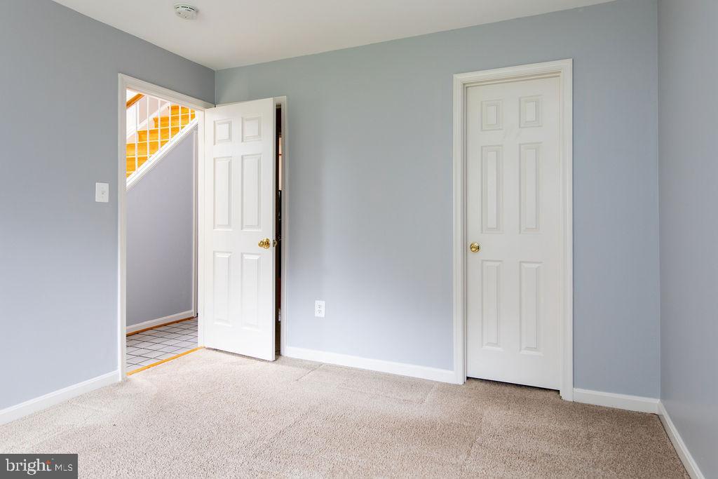 VILL AT MANCHESTER FARMS - Residential