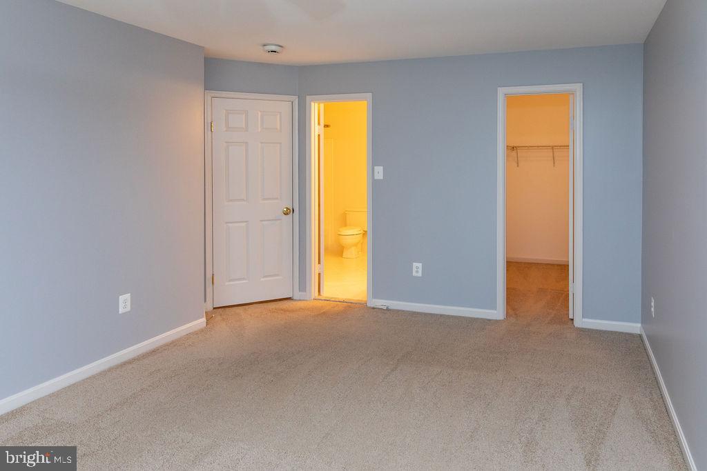 VILL AT MANCHESTER FARMS - Residential