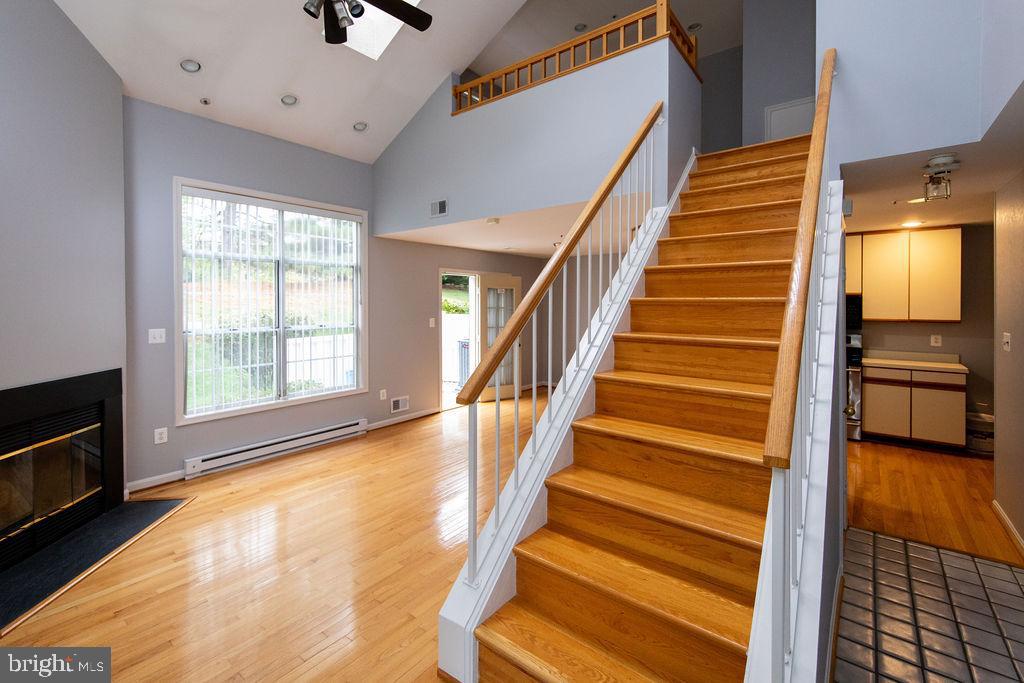 VILL AT MANCHESTER FARMS - Residential