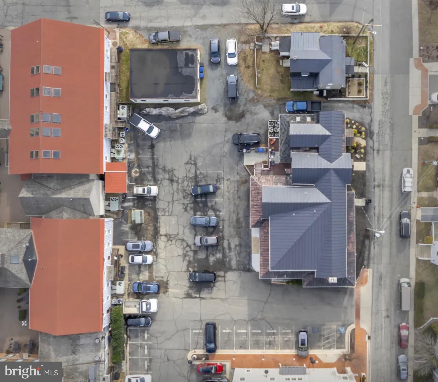 208 CHURCH STREET SE 200