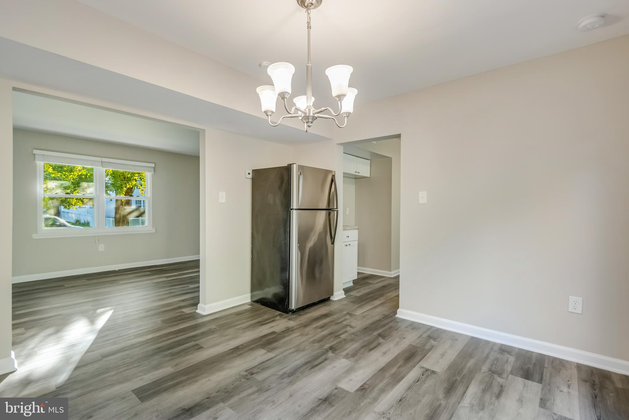 LARGO KNOLLS - Residential