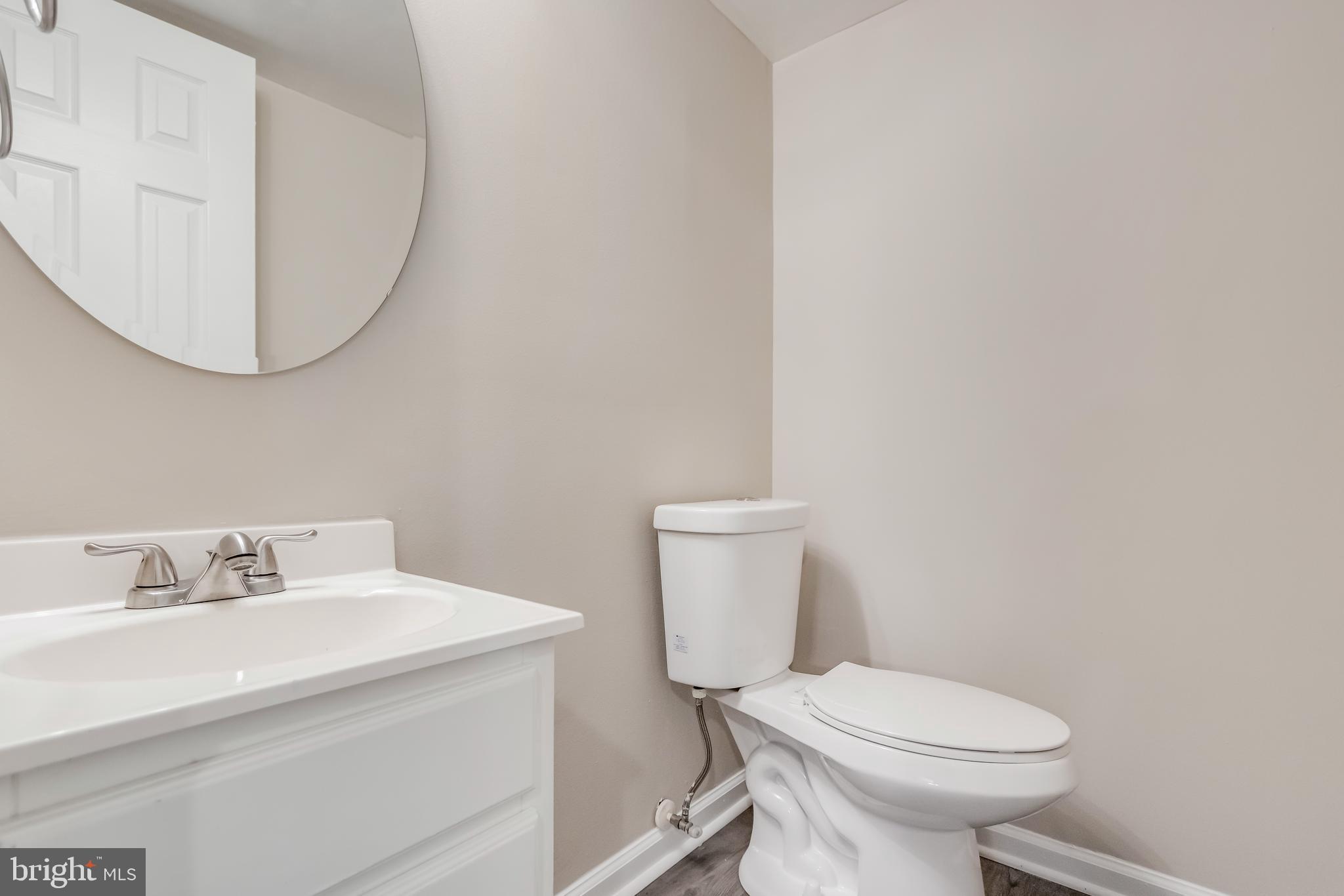 LARGO KNOLLS - Residential