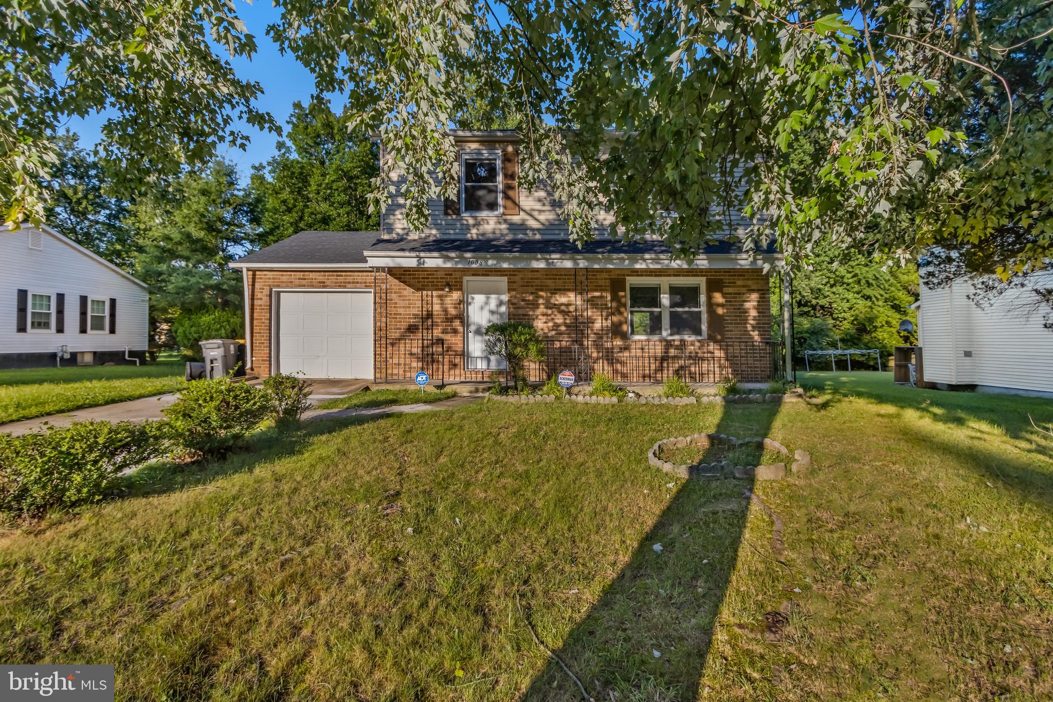 LARGO KNOLLS - Residential