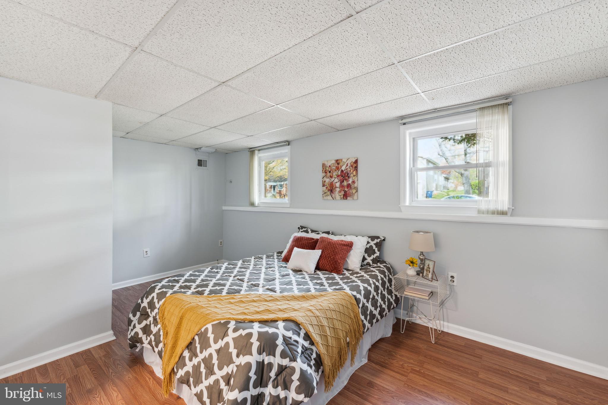 CHARLTON HEIGHTS - Residential