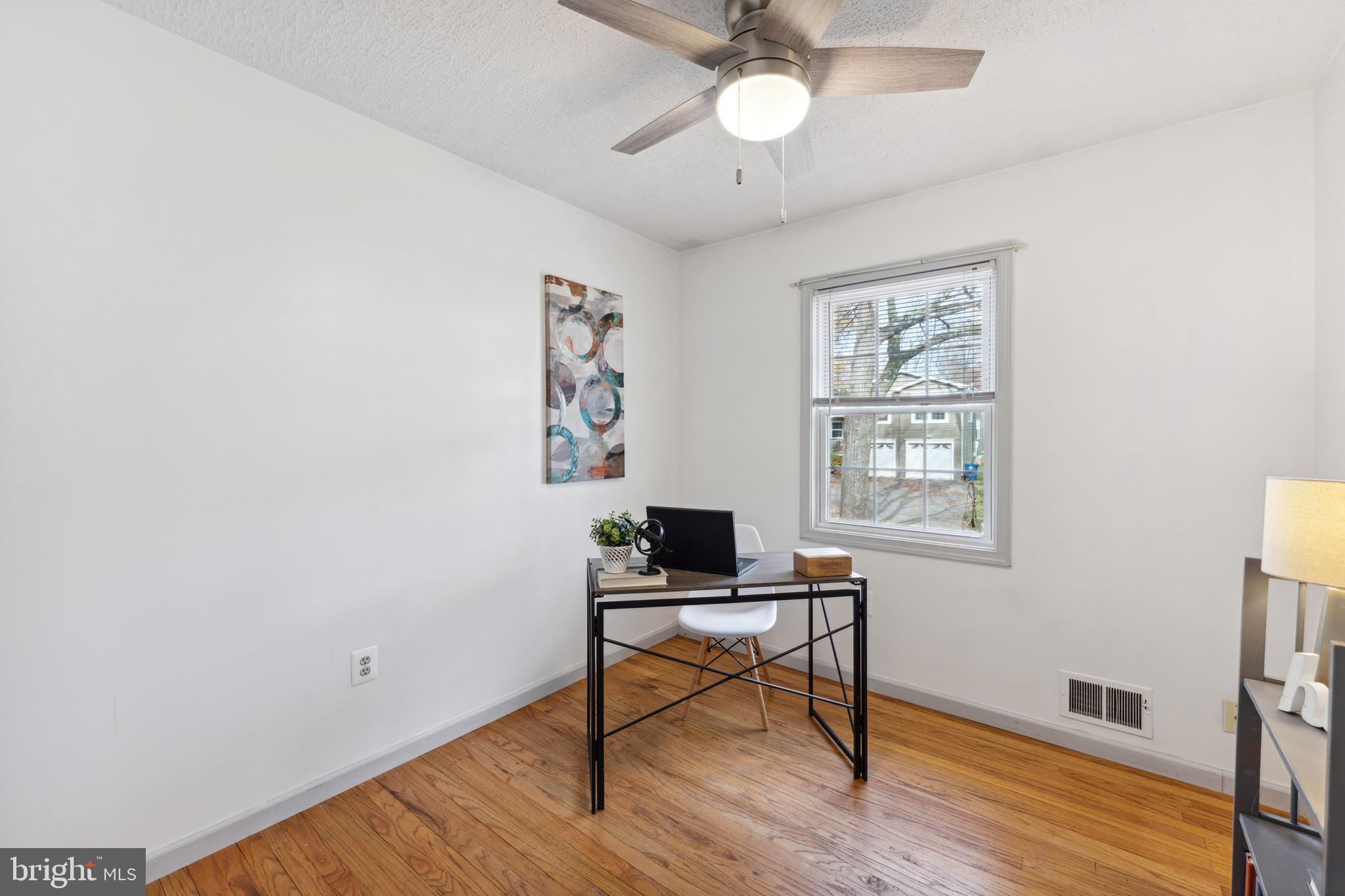 CHARLTON HEIGHTS - Residential