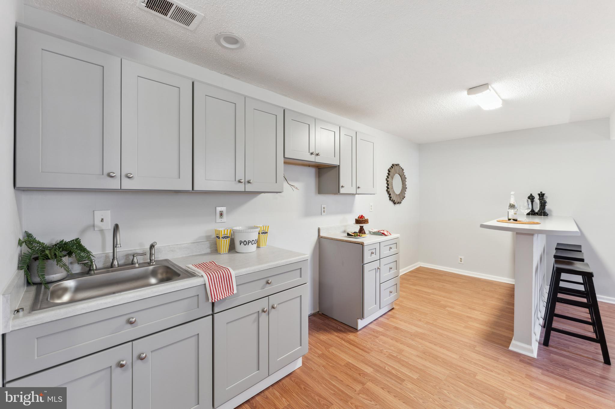 CHARLTON HEIGHTS - Residential