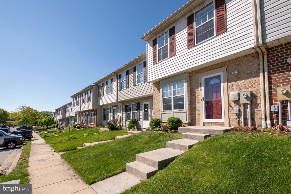 VILLAGE OF PAWNEE - Residential