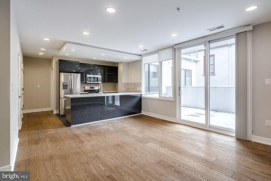 *Available NOW!*

Do not miss the opportunity to live in this fantastic 1 bedroom, 1.5 bathroom apartment in a brand new building equipped with an elevator, lobby/mail area and available parking! This particular unit is complete with central air, hardwood floors throughout, washer/dryer in unit and tall windows that provide beautiful natural lighting! As you walk in, you’ll have a large coat closet for you and your guests, then you’ll step into an open concept living room with an updated kitchen that has everything: stainless steel refrigerator, gas oven/stove, microwave, dishwasher, garbage disposal, granite counter tops, gorgeous back splash and sleek cabinetry. The bedroom is spacious with a double wide closet and an enormous window. Finally, the bathroom is finished with a standing glass shower, modern tile throughout and vanity.

Lease Terms: Generally, 1st month, and 1 month security deposit due at, or prior to, lease signing. Other terms may be required by Landlord such as last month’s rent upfront. $65 application fee per applicant. Tenants are responsible for: electricity, gas (if applicable), cable/internet and $10/mo technology fee. Water is a flat monthly fee of $60. Additional fees or requirements may be applicable for units with Homeowners or Condo Associations. Landlord Requirements: Applicants to make 3x the monthly rent in verifiable gross income, credit history to be considered, no evictions within the past 5 years, and must have a verifiable rental history with on-time rental payments. Exceptions to this criteria may exist under the law and will be considered. Cosigners will be considered.

*Sorry, no pets
*Limited Covered Parking – Occasional Availability – Please inquire with your showing agent for more info