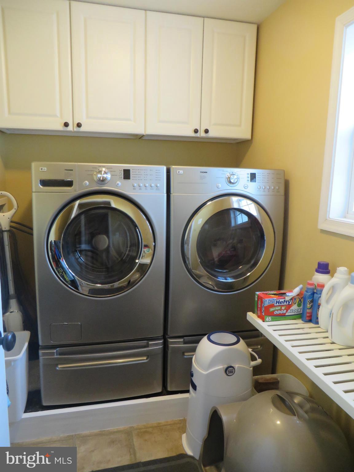 BRUCE KNOLLS - Residential