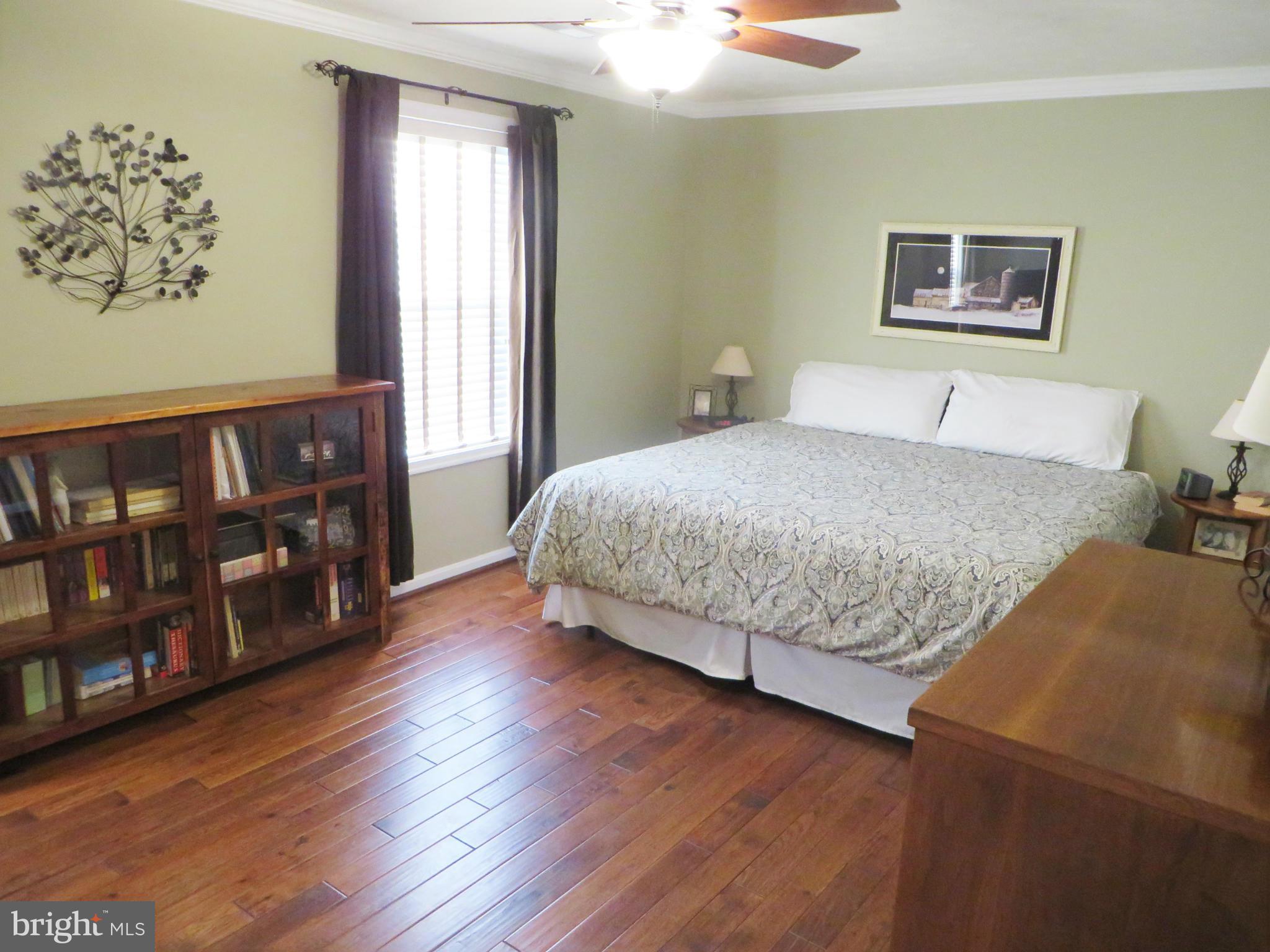 BRUCE KNOLLS - Residential