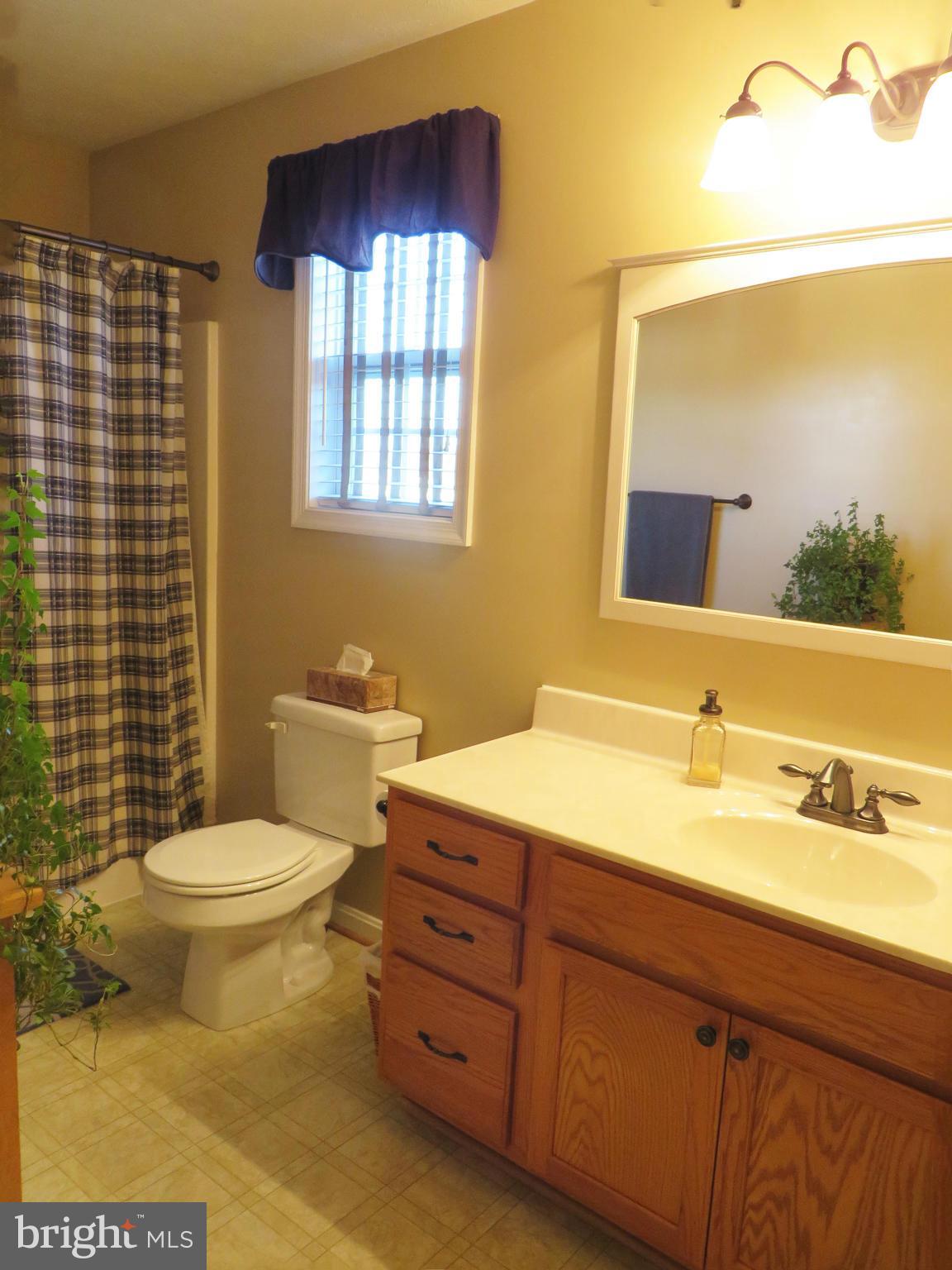 BRUCE KNOLLS - Residential